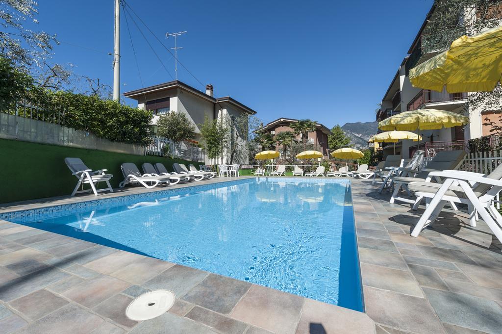 Hotel Garni Ischia Μαλτσεζίνε Εξωτερικό φωτογραφία